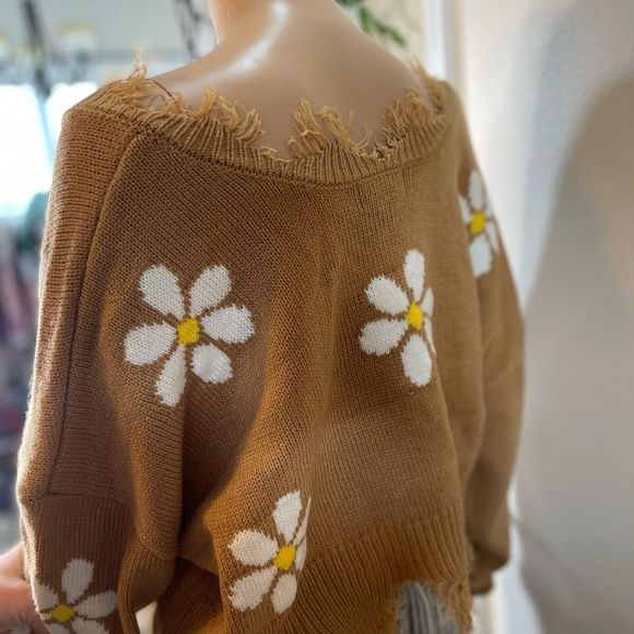 Just Polly distressed cropped sweater XL - Picture 3 of 4